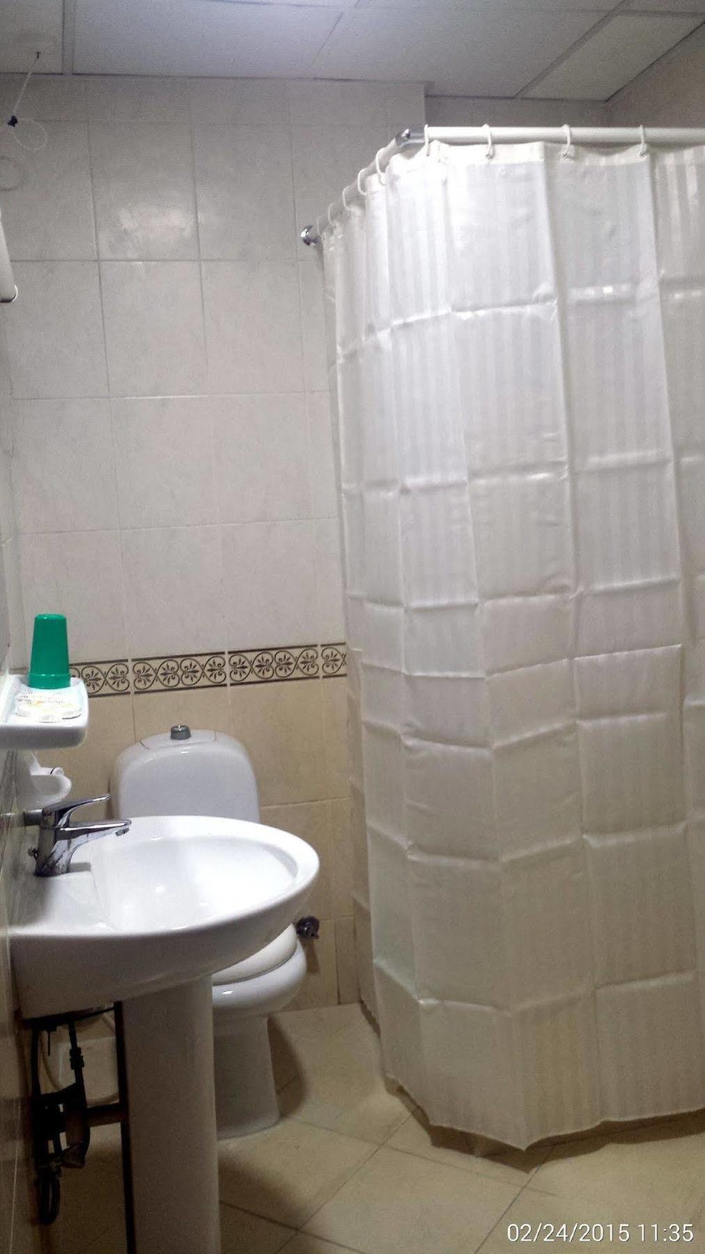 Al Reem Hotel Apartments Sharjah Exteriör bild