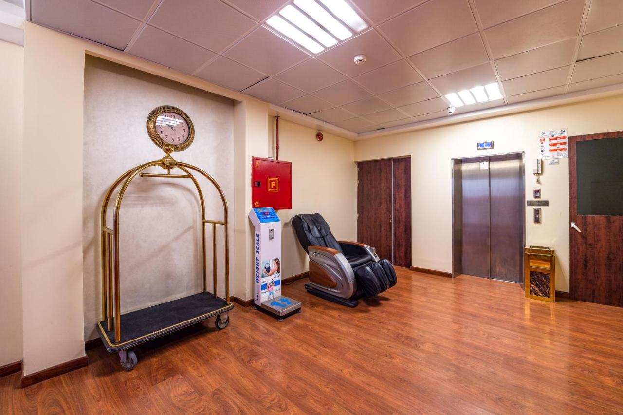 Al Reem Hotel Apartments Sharjah Exteriör bild